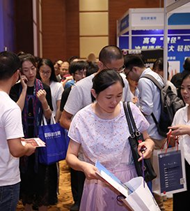 艾桦55世纪官网正规渠道创始人及总校长