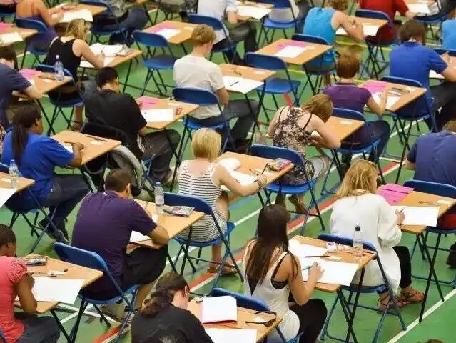 珠海英华学子林喆元斩获 LSE 精算